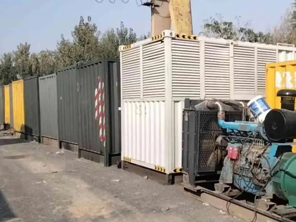 静宁200KW柴油发电机机组每小时油耗是多少？